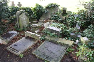 photo of London Road (discarded gravestones) Cemetery