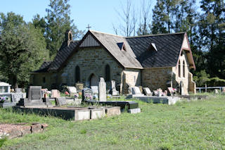 photo of St Mary-on-Allyn's Church burial ground