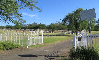 photo of Sunbury Cemetery