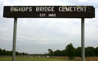 photo of Bishops Bridge Cemetery