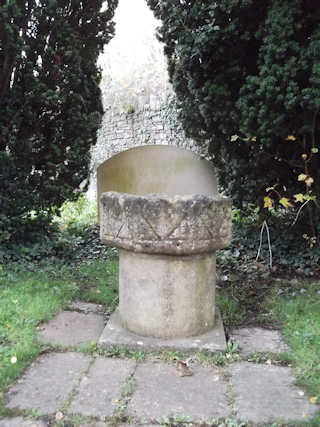 photo of St Mary the Virgin (war memorial)