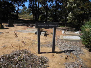 photo of Capel (Jehovah's Witness Section) Cemetery